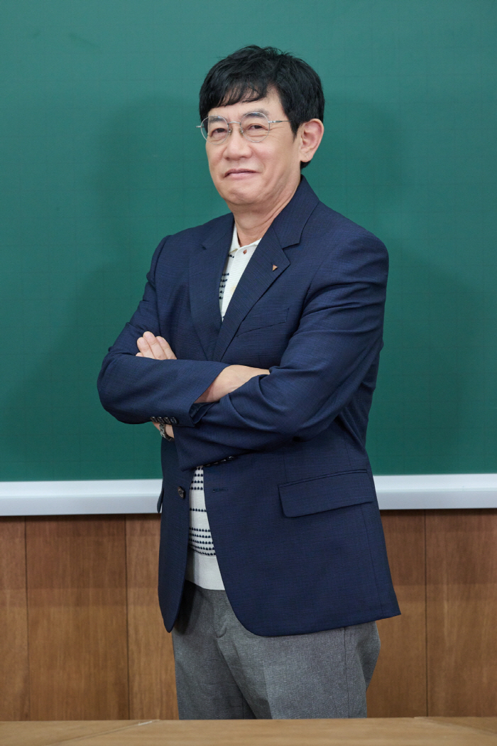 Great Lee Kyung-kyu This time, there is no military academy, no violence, no abuse...But Damin could be replaced