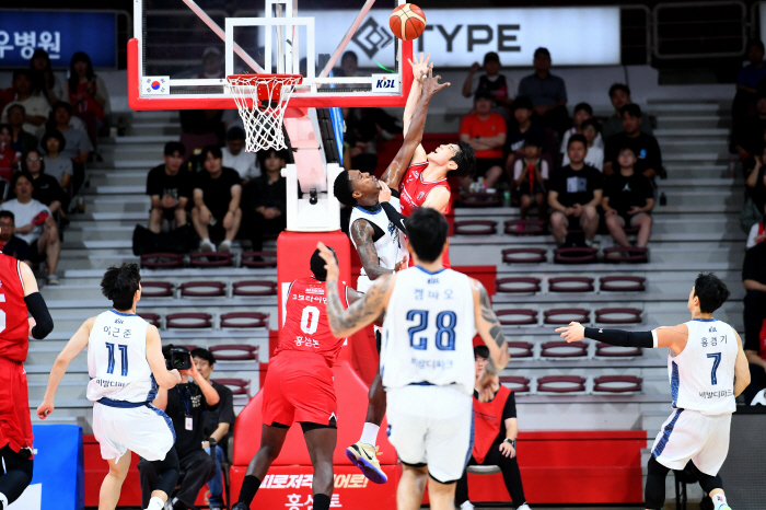 The highest level of difficulty ever in predicting men's basketball rankings. Three games including the KTKCC match, which should be noted during the Chuseok holiday. The reality of power will be revealed