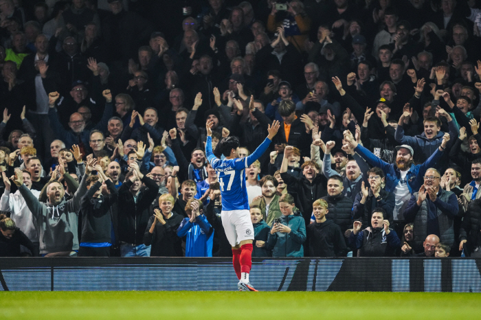 It finally popped! Yang Min-hyuk, fantastic volley → Portsmouth debut goal explosion!To the highest rating  MOM