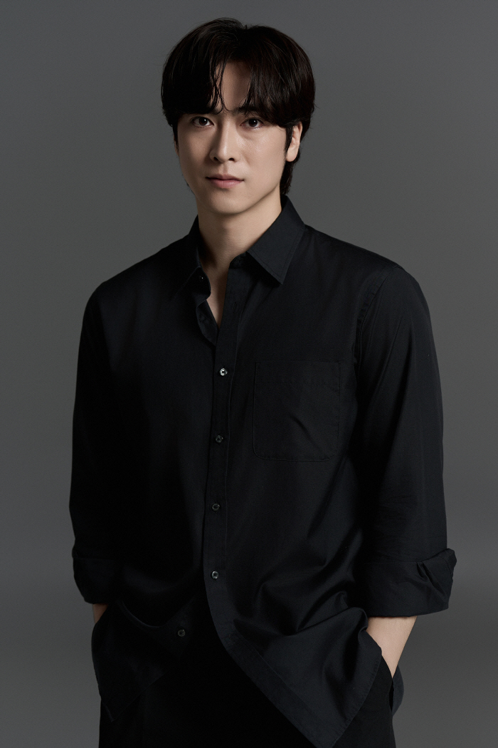  Newcomer Moon Byung-seol, exclusive contract with Wplus Entertainment...Solid acting skills, full support