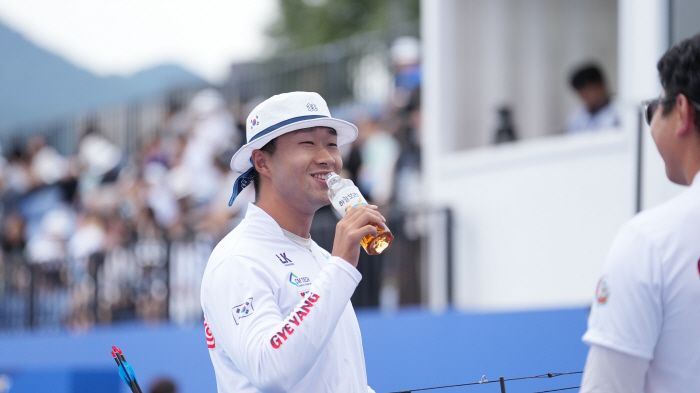  Archery Park Seung Hyun is doing well today?