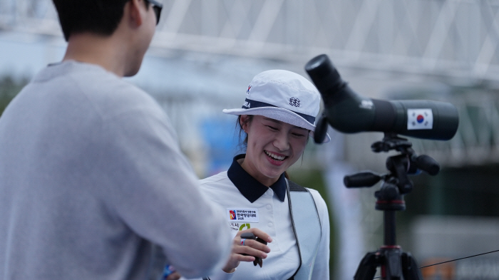  It went well as we prepared for the archery Shim Yeji