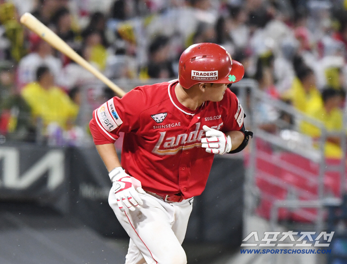  Lee Yul-ye who made a two-run shot again