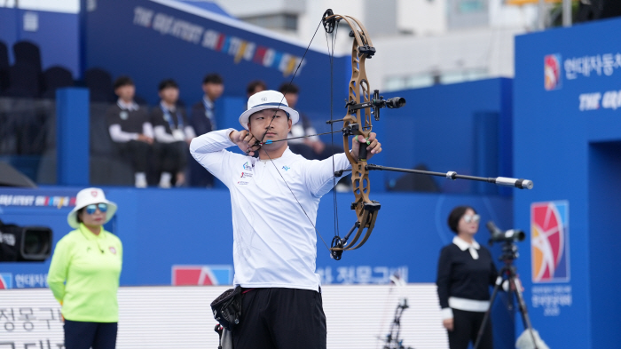  Park Seung Hyun will bet everything on one foot
