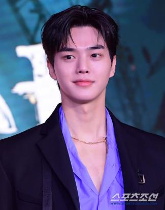 Song Kang, who finished his military service, will hold a fan meeting to meet songpyeon for the first time since his discharge