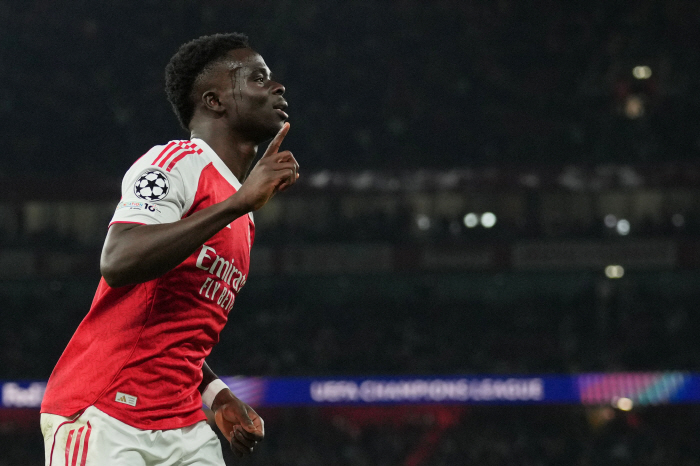  Martinellisaka goals in a row! Arsenal win 2-0 over Olympiacos