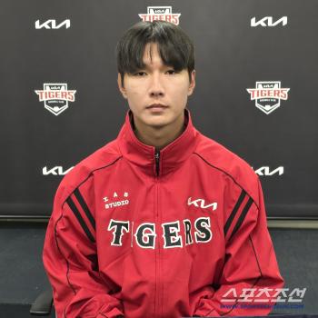 Wow, the 19-year-old rookie's defense is unwavering comfort, did he find a shortstop who will be responsible for KIA's 10-year future? 