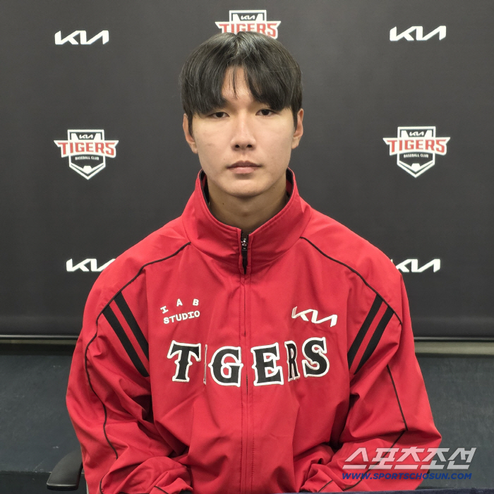 Wow, the 19-year-old rookie's defense is unwavering comfort, did he find a shortstop who will be responsible for KIA's 10-year future? 