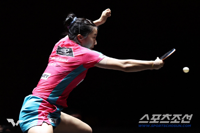 02 → 42 Shin Yu-bin, who won the big victory, beat Joo Chun-hee, and made it to the semifinals of the first 女 single, secured! Hangawi Gift