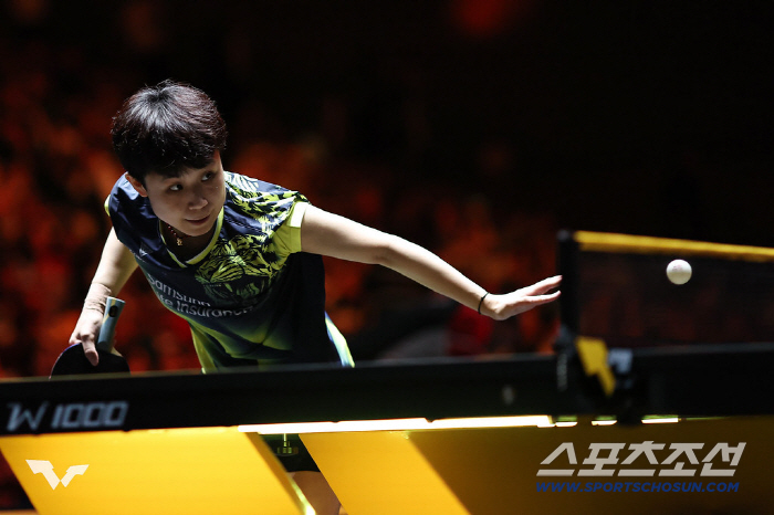 02 → 42 Shin Yu-bin, who won the big victory, beat Joo Chun-hee, and made it to the semifinals of the first 女 single, secured! Hangawi Gift