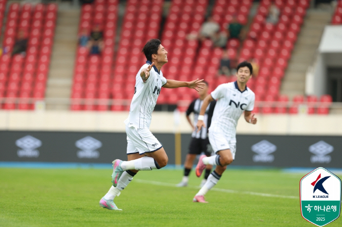 Byun Kyung-joon's winning goal → Heo Yong-joon's net goal E-Land, 13 games undefeated Seongnam's 20th win and leap to 5th place 