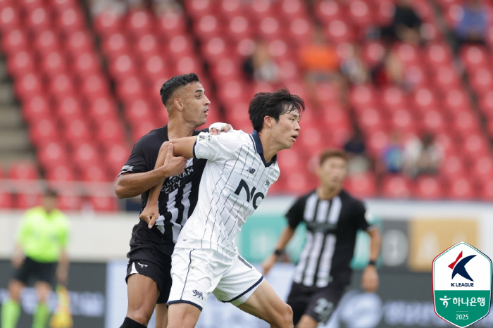 Byun Kyung-joon's winning goal → Heo Yong-joon's net goal E-Land, 13 games undefeated Seongnam's 20th win and leap to 5th place 