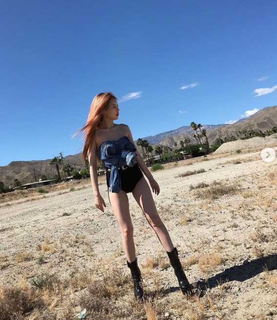 HyunA Responds With Humor to Pregnancy Rumors