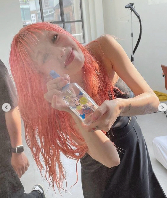 HyunA Responds With Humor to Pregnancy Rumors