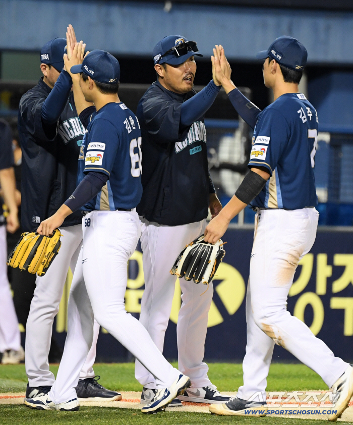 NC players only watch Suwon games today. It's the best ever, today or tomorrow. 