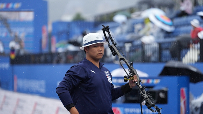  Compound Ahn Taehwan failed to go to the finals. Too bad