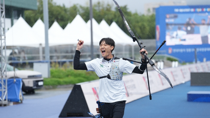  Jung Mong-gu's recurve winner is Kim Jong-woo!