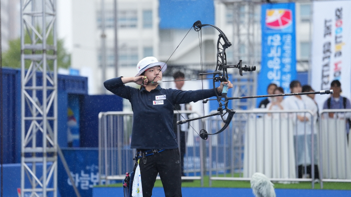  Only one shot to win the 女 Compound Final