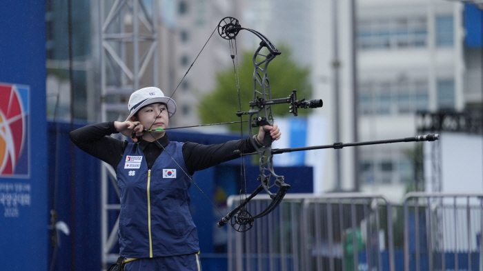  女 Compound semifinalist Oh Yoo-hyun, calm down