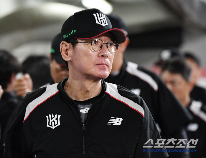 Squeeze failed → 3rd base ova failed → 2nd base ova failed Chaos creative double play, who played Bon head play