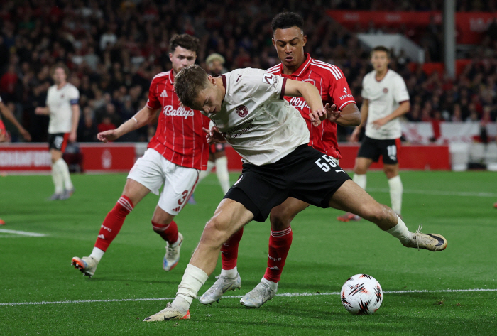  Jo Kyu-sung 66 minutes won the away game of Meat Willan and Nottingham 3-2 in 24 minutes!
