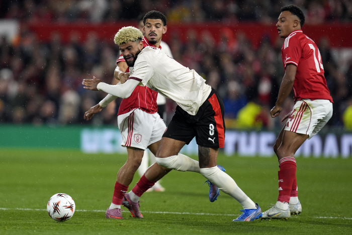  Jo Kyu-sung 66 minutes won the away game of Meat Willan and Nottingham 3-2 in 24 minutes!