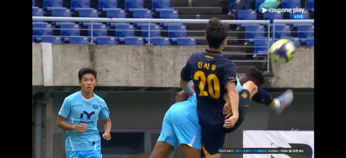  20 → 22 → 32 Cesinha's Daegu Crazy, PK 4 goals  1 exit, 32 thrilling wins by moonlight derby...11th place, Jeju by 6 points