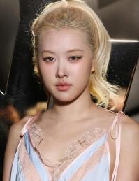 BLACKPINK’s Rose Defended by Former UK Staff Amid Racism Controversy with Elle UK