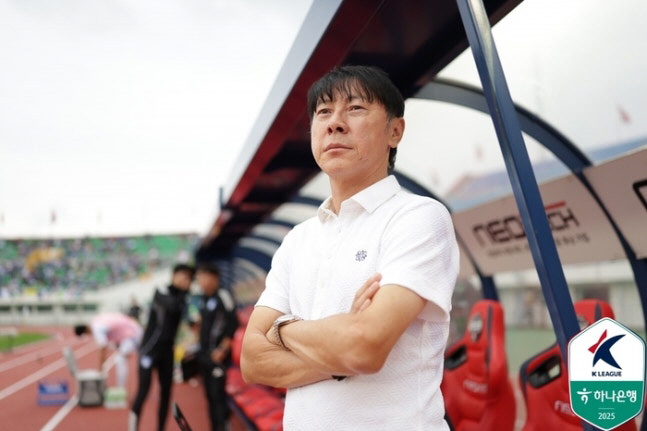 Are you going to be demoted? Ulsan, Lee Dong-kyung joined 1010 and lost to Gimcheon 03 completely, and Pohang won 31 completely in the first Final B match