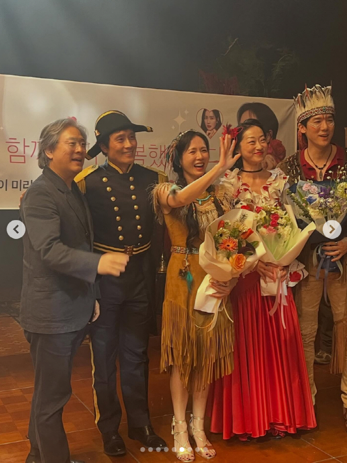 Son Ye-jin Charms Fans with Heartfelt Replies Ahead of ‘No Other Choice Release