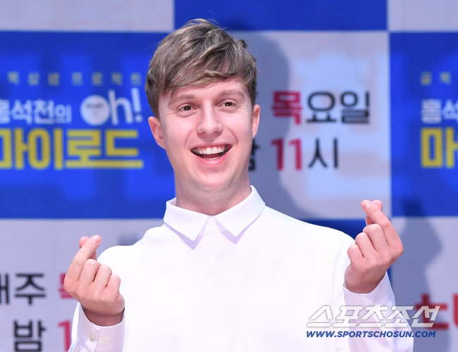 Julian from Belgium, 5 years younger ♥ Marrying a non-celebrity in November...It's Kim Sook 
