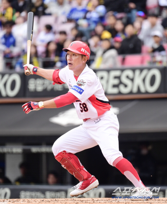 Mystery, why did you sign an FA contract? KIA will be released as a 201-hit batter