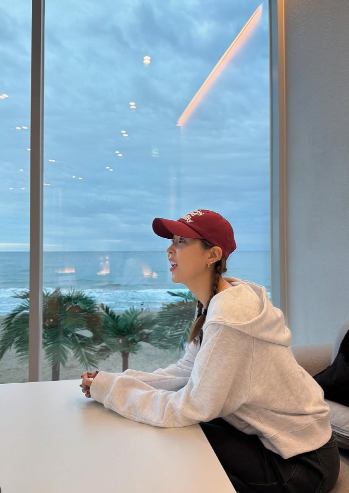 Shinji ♥ Moonwon, Pohang date is captured. So pretty couple