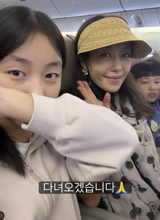 Lee Ji-hyun, a dol-sing mom, did a great job as a hairdresser..I finally left. I decided for the kids