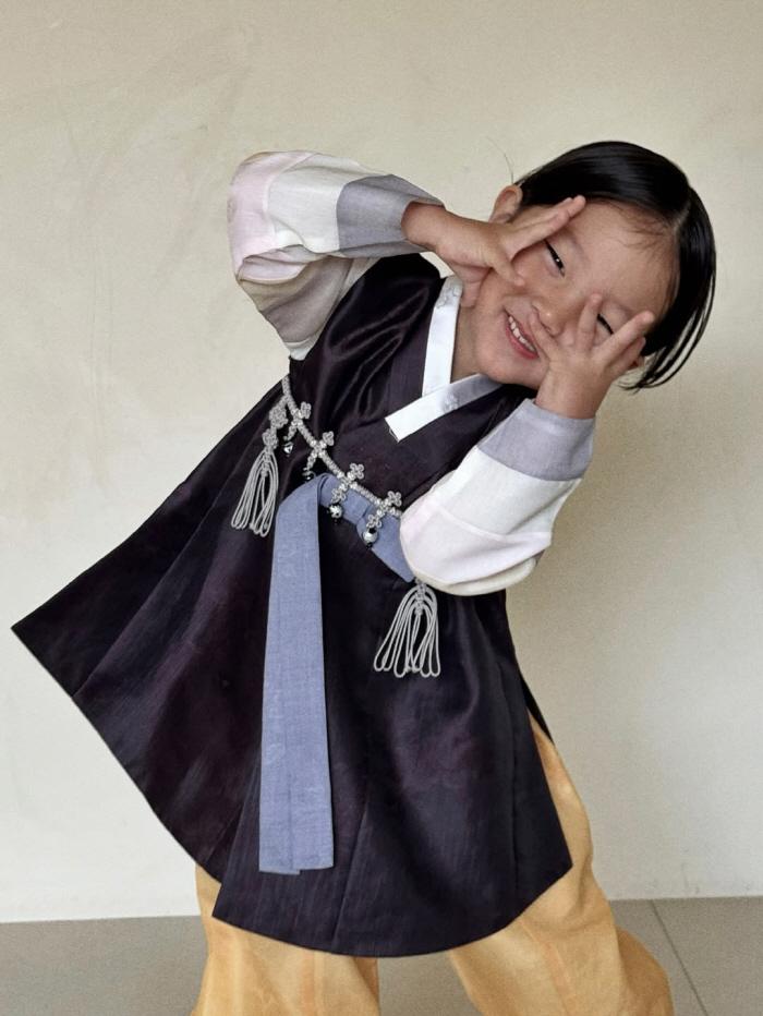 Lim Sung-bin ♥ Shin Dae-eun, a second-generation child during the long holiday, is being served by the leader who appeals for fast aging