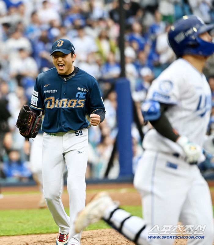  Cheering Koo Chang-mo pitched well by allowing one run until the 5th inning