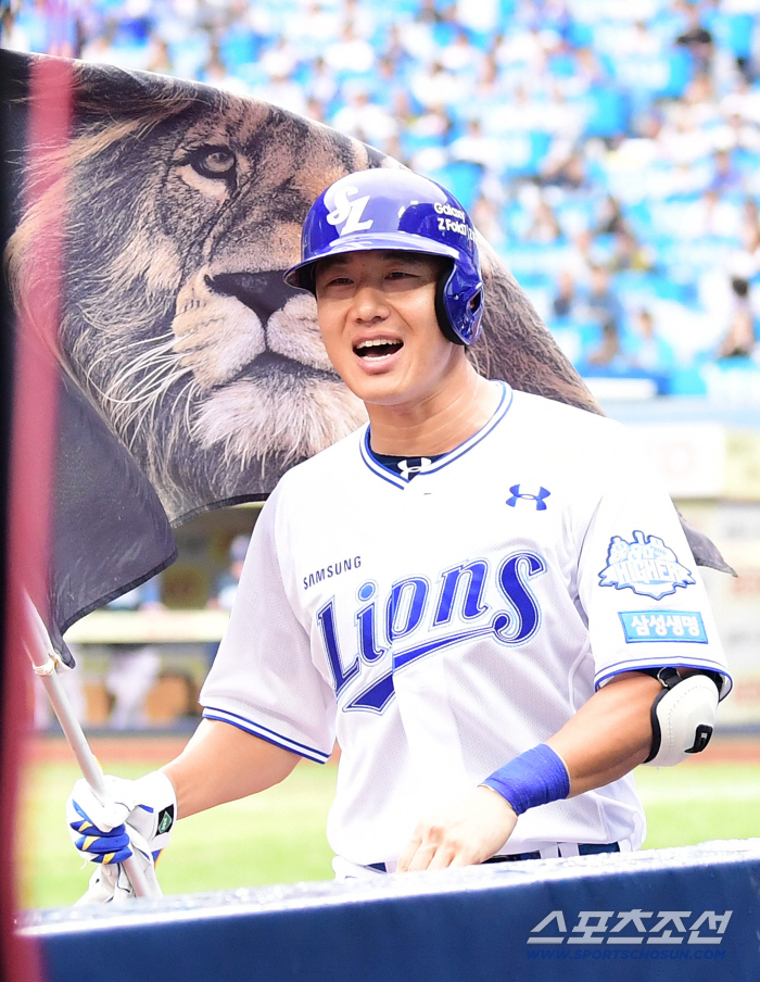  A solo home run shot to announce the pursuit of Lee Sung-kyu