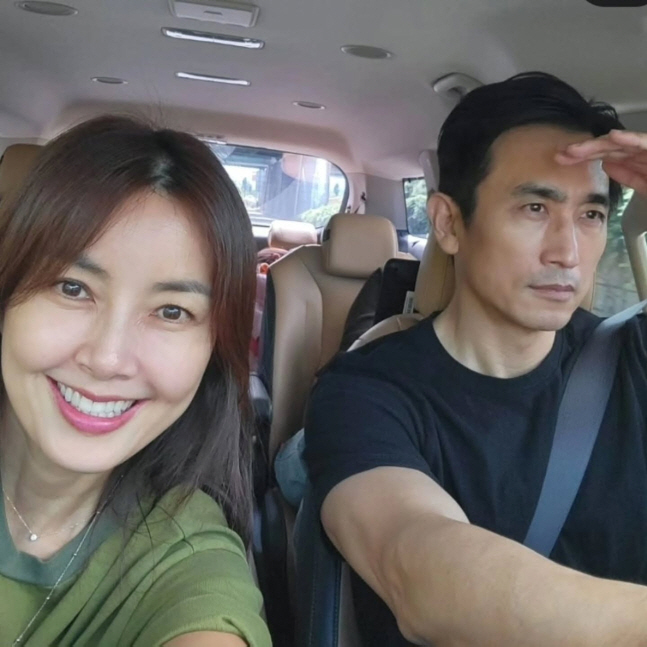 Cha In-pyo ♥ Shin Ae-ra, 'On my way to my mother's house.' Good deed on Chuseok this year, too