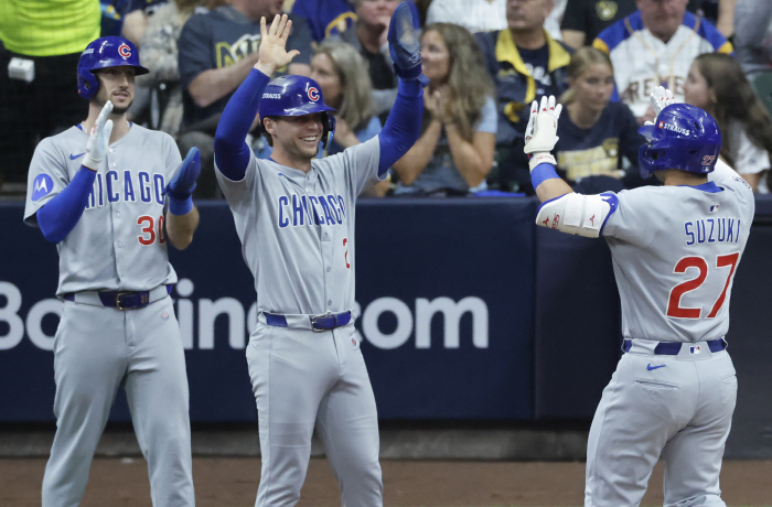 I can't help but hit endless home runs, Imana, who hit two home runs, ruined the game, gave four runs in 2.2 innings and hit 11 consecutive games