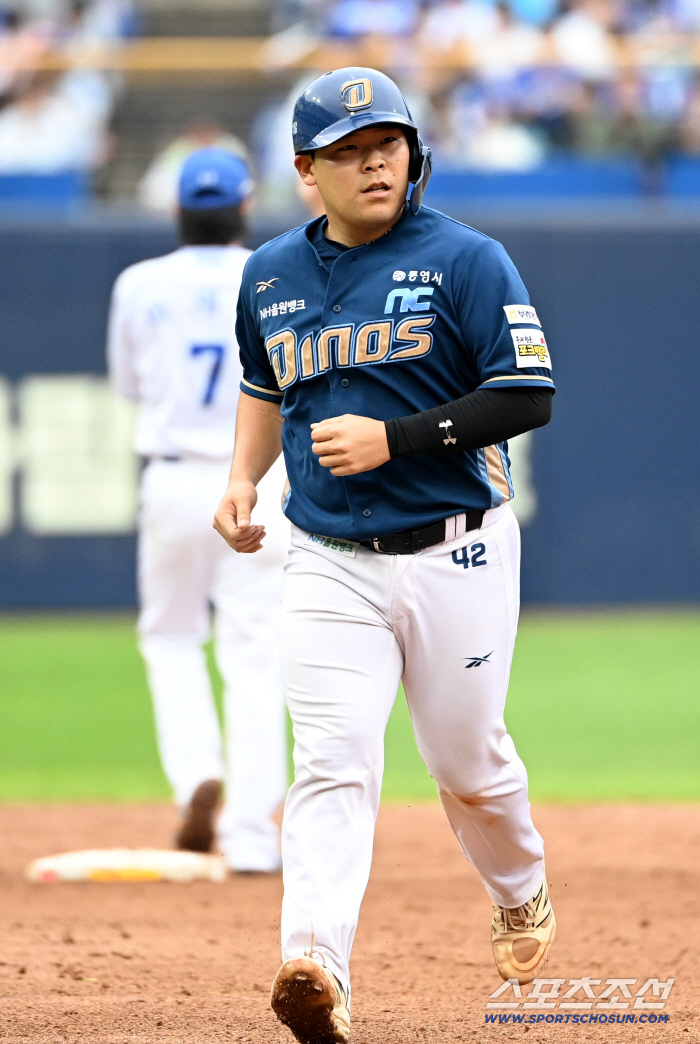 Kang Min-ho is the opponent, but 11 at-bats in his professional career are all he has…In desperation, the master of the national team will be responsible for the home alone without 4.6 billion FA. 