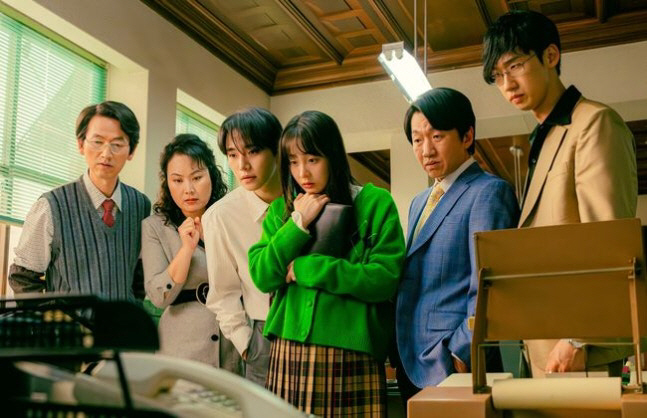 Lee Junho Transforms into a Rookie CEO in tvN’s 'Typhoon Family'