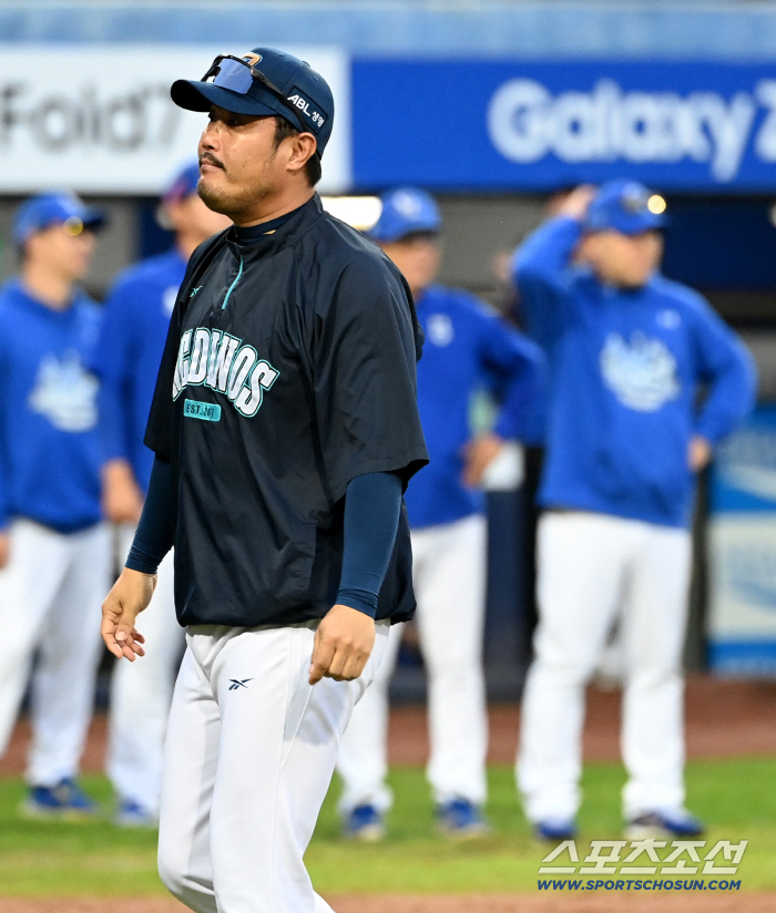 Miracle NC, the lingering exit Lee Ho-joon really played baseball like a team. Don't forget this heart.