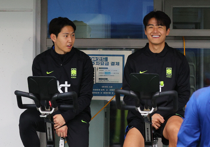 Kim Min-jae's normal training for injury concerns, Son Heung-min → Lee Kang-in's separate program...Hwang Hee-chan is worried about the discomfort of his calf