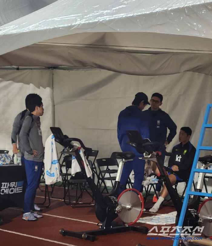  Kim Min-jae's normal training for injury concerns, Son Heung-min → Lee Kang-in's separate program...Hwang Hee-chan is worried about the discomfort of his calf