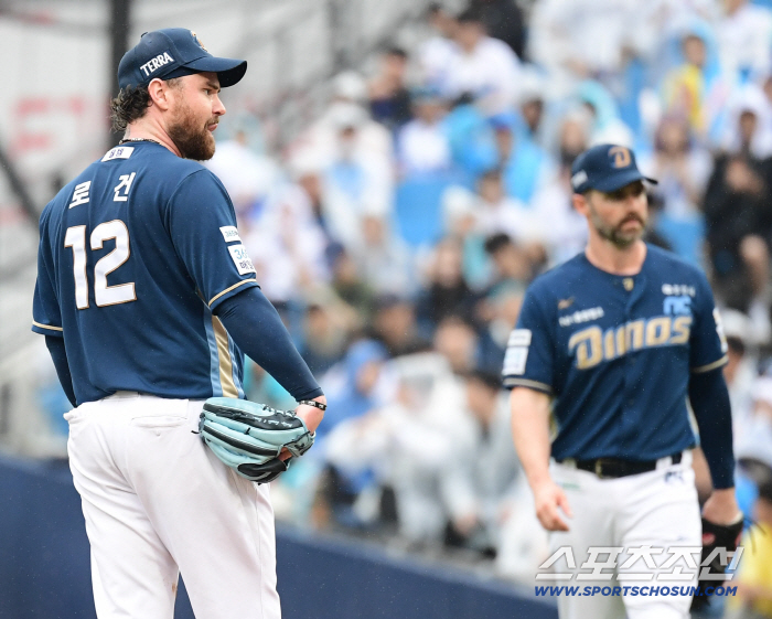  NC Logan's walk to push away the first two runs