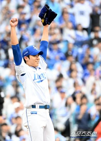  Won Tae-in and Kim Sung-yoon raise their arms on the defense!