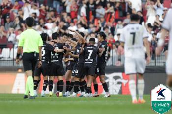 Lucky own goal → A great defense performance! With Montagno's exit, Bucheon ranked fourth alone with 10 wins against Seongnam 