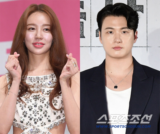 Yoon Eun-hye wants to marry Shin Seung-ho, who is 11 years younger than her, in pink ♥ within 3 years (Handsomez)
