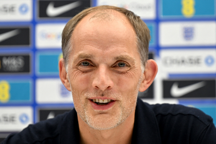 Bellingham Shock Exclusion Tuchel. We don't collect stars.We make a team