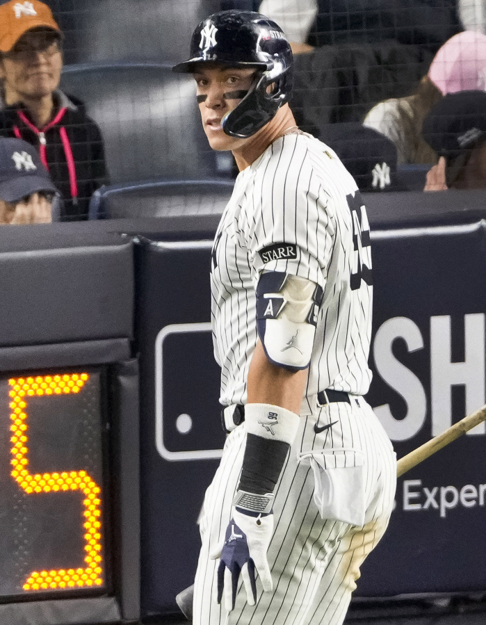 It's been a long time since the old saying of the Empire of Evil, the Yankees have been irrelevant for 16 years...Judge's Toro, who bowed his head even with a batting average of 500, sorry